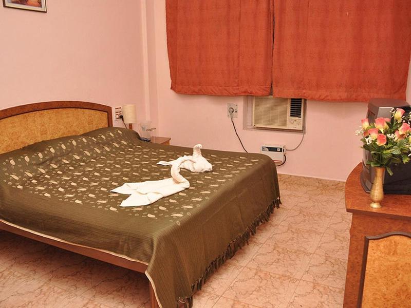 Hotel Picnic Plaza Sangolda Стая снимка